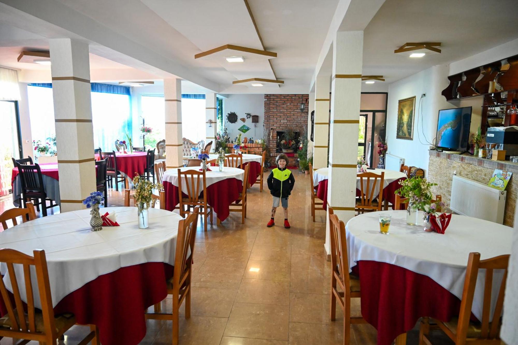 Hotel Joni Restaurant Bucimas Exteriér fotografie