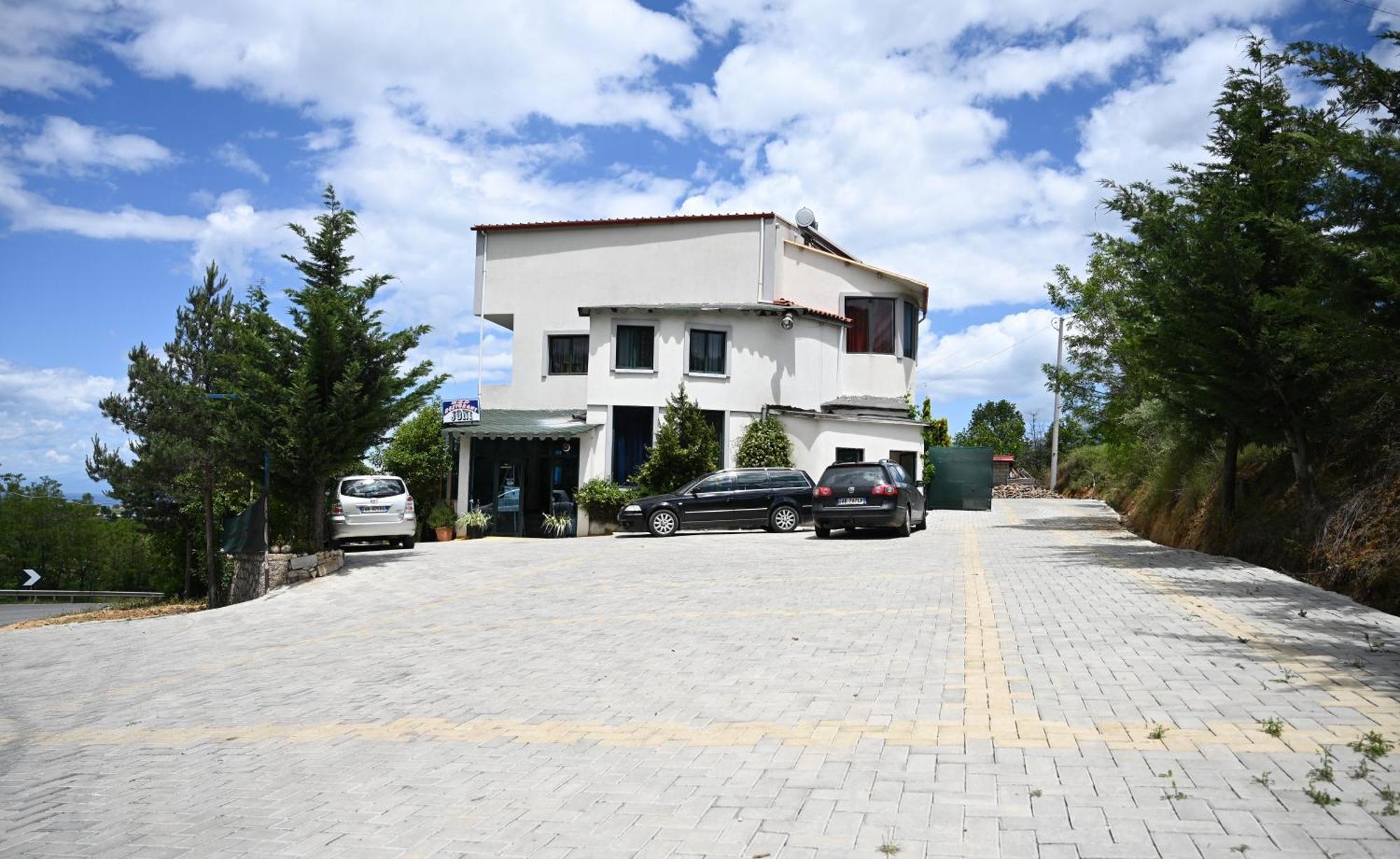 Hotel Joni Restaurant Bucimas Exteriér fotografie