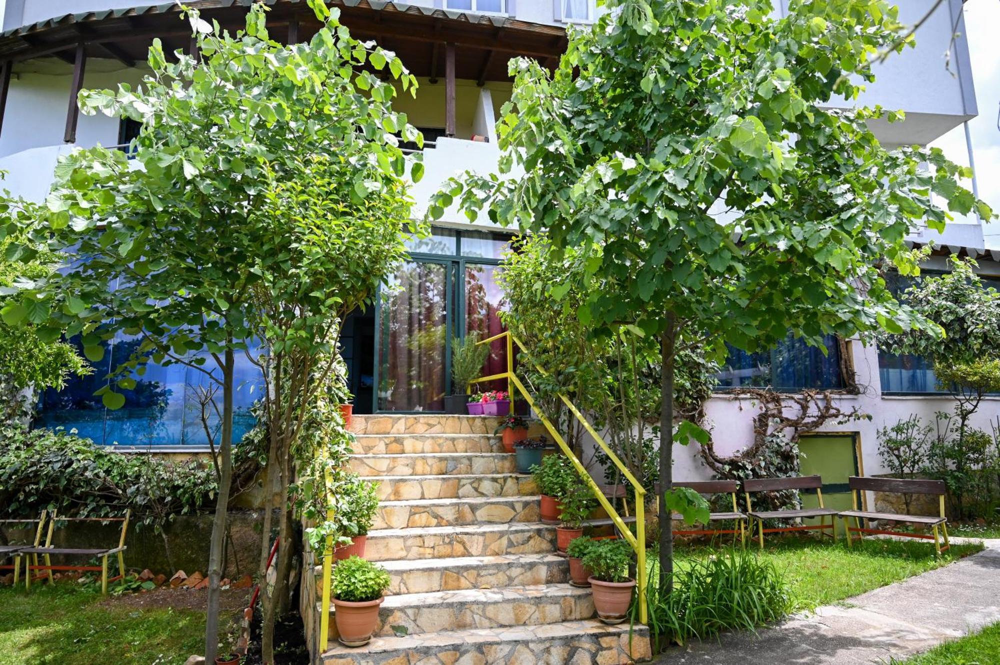 Hotel Joni Restaurant Bucimas Exteriér fotografie